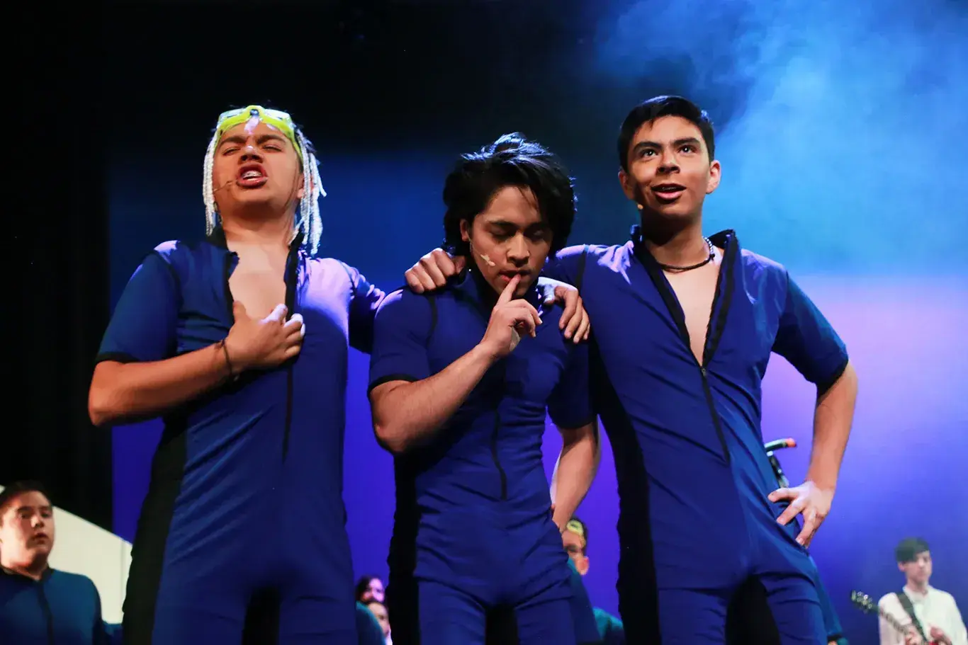 Ensamble Mamma Mia! 2019
