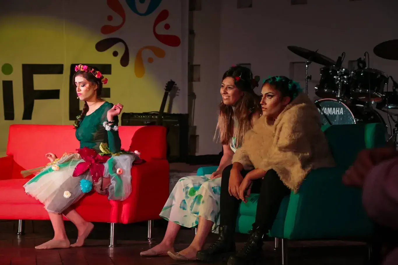 Canto, danza, música en el festival de arte del tec de monterrey en Zacatecas
