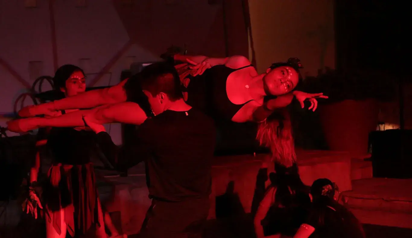 Canto, danza, música en el festival de arte del tec de monterrey en Zacatecas