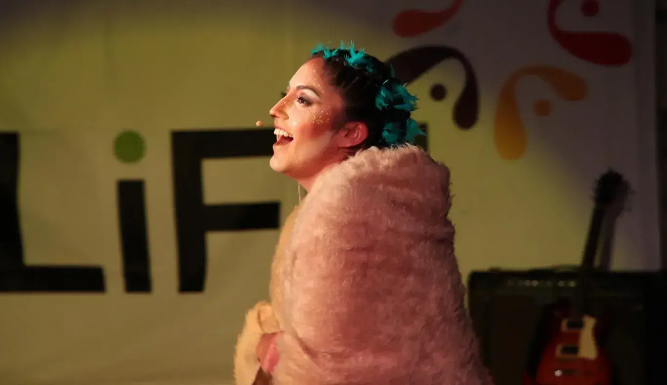 Canto, danza, música en el festival de arte del tec de monterrey en Zacatecas