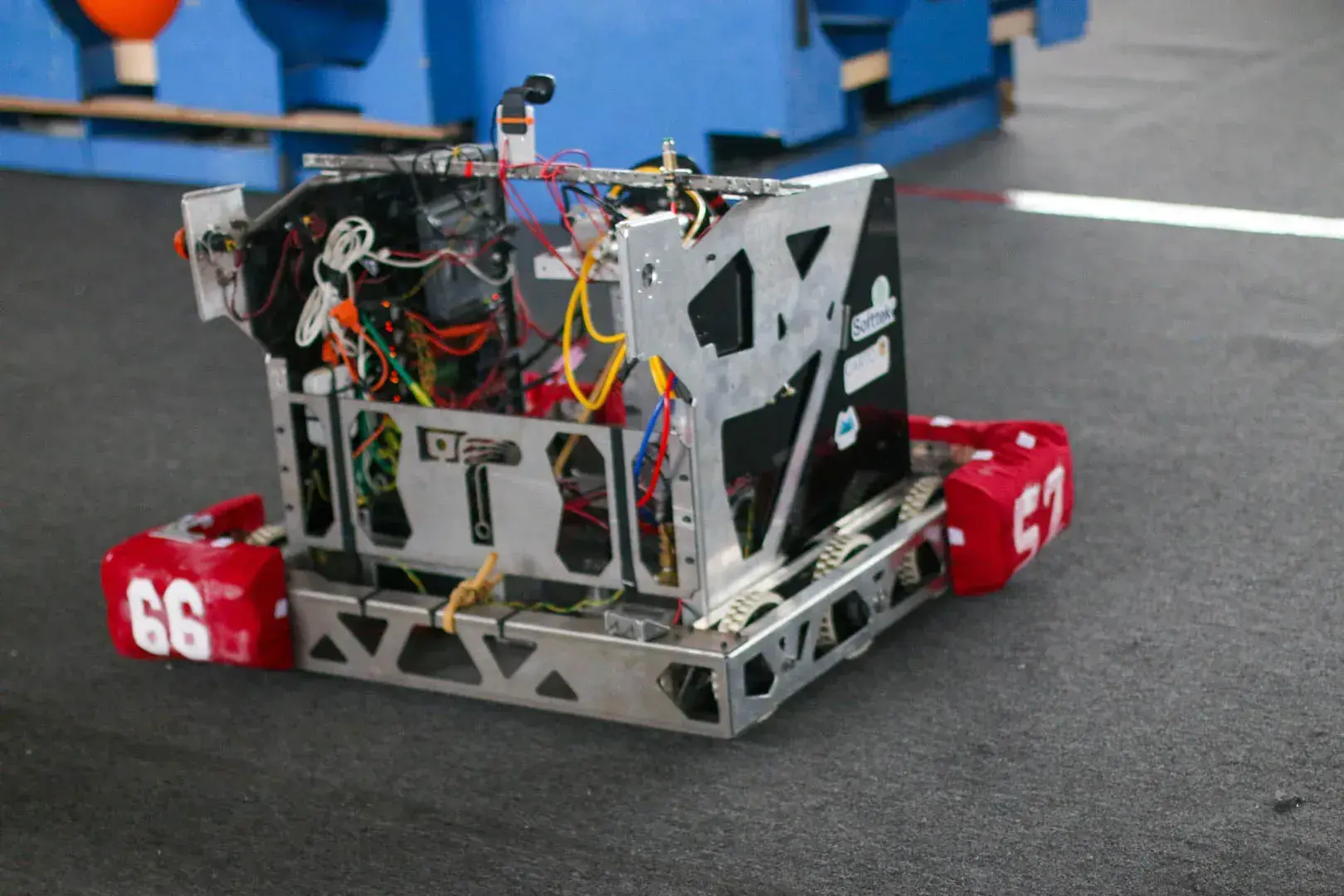 Equipo TigreRobotics jugando como parte de la alianza Roja.