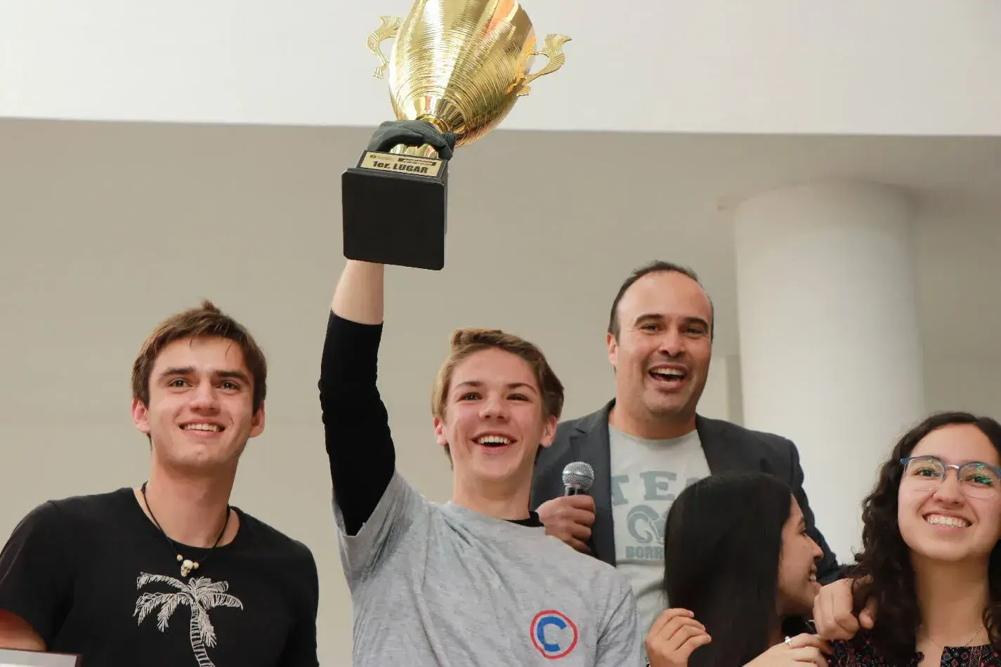 Aprenden con competencia de GoKarts eléctricos en Autotronics 2019 del Tec Guadalajara