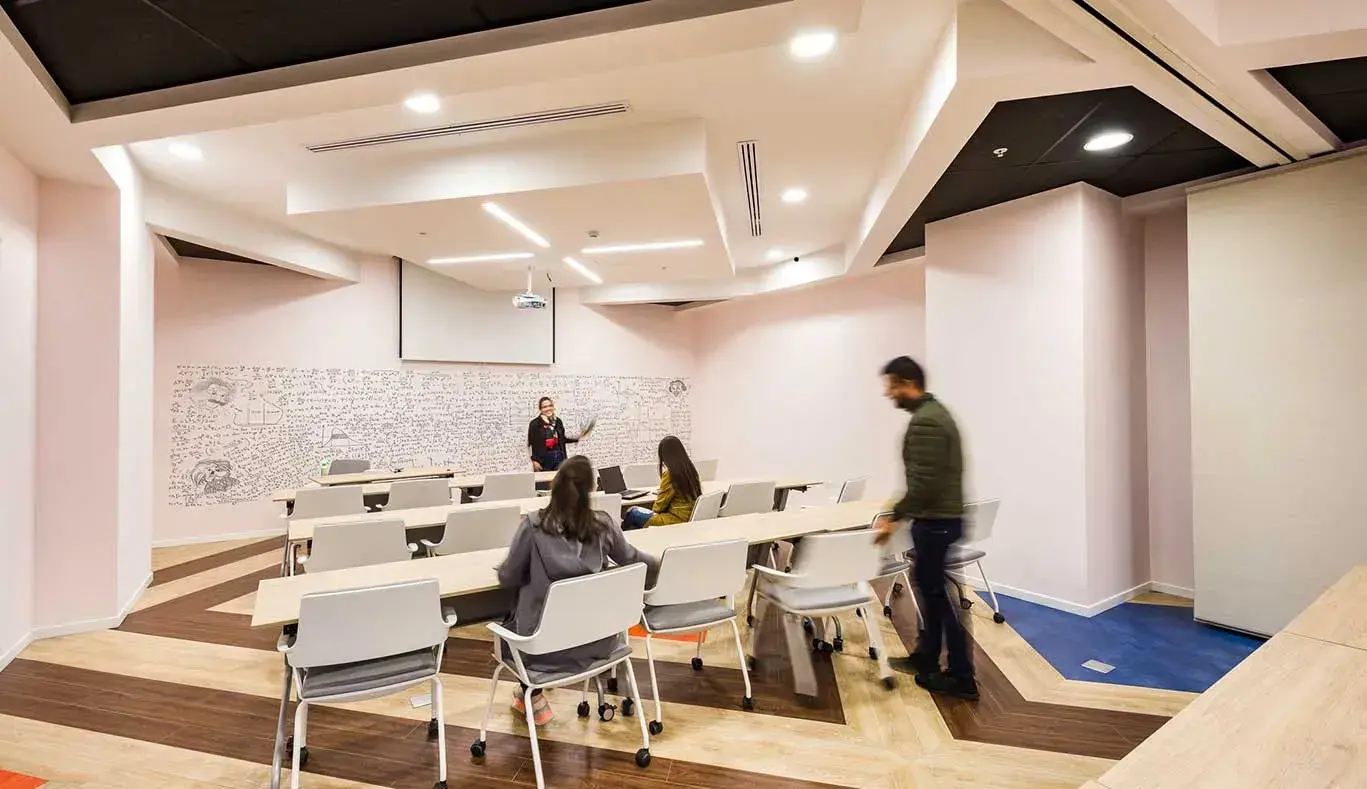 Oficinas del Tec de Monterrey en Perú