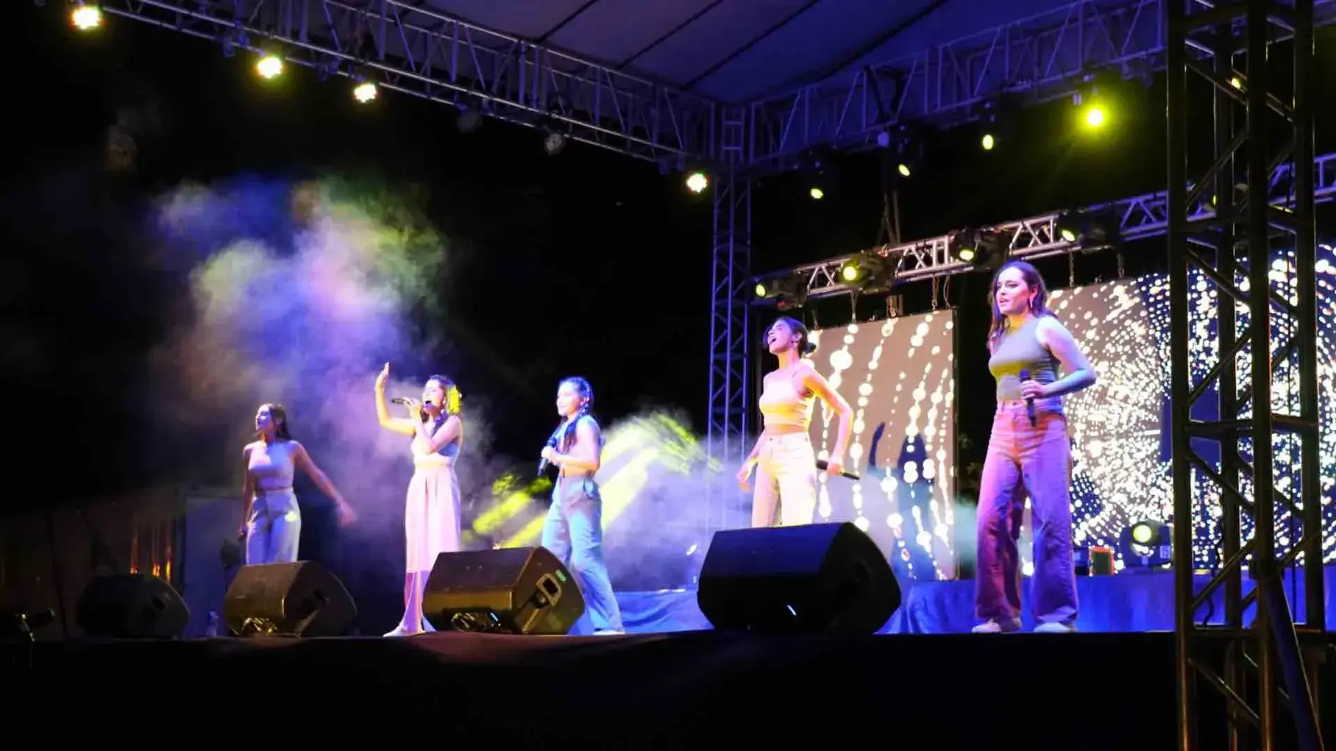 Back to Stage, autoconcierto en campus Laguna