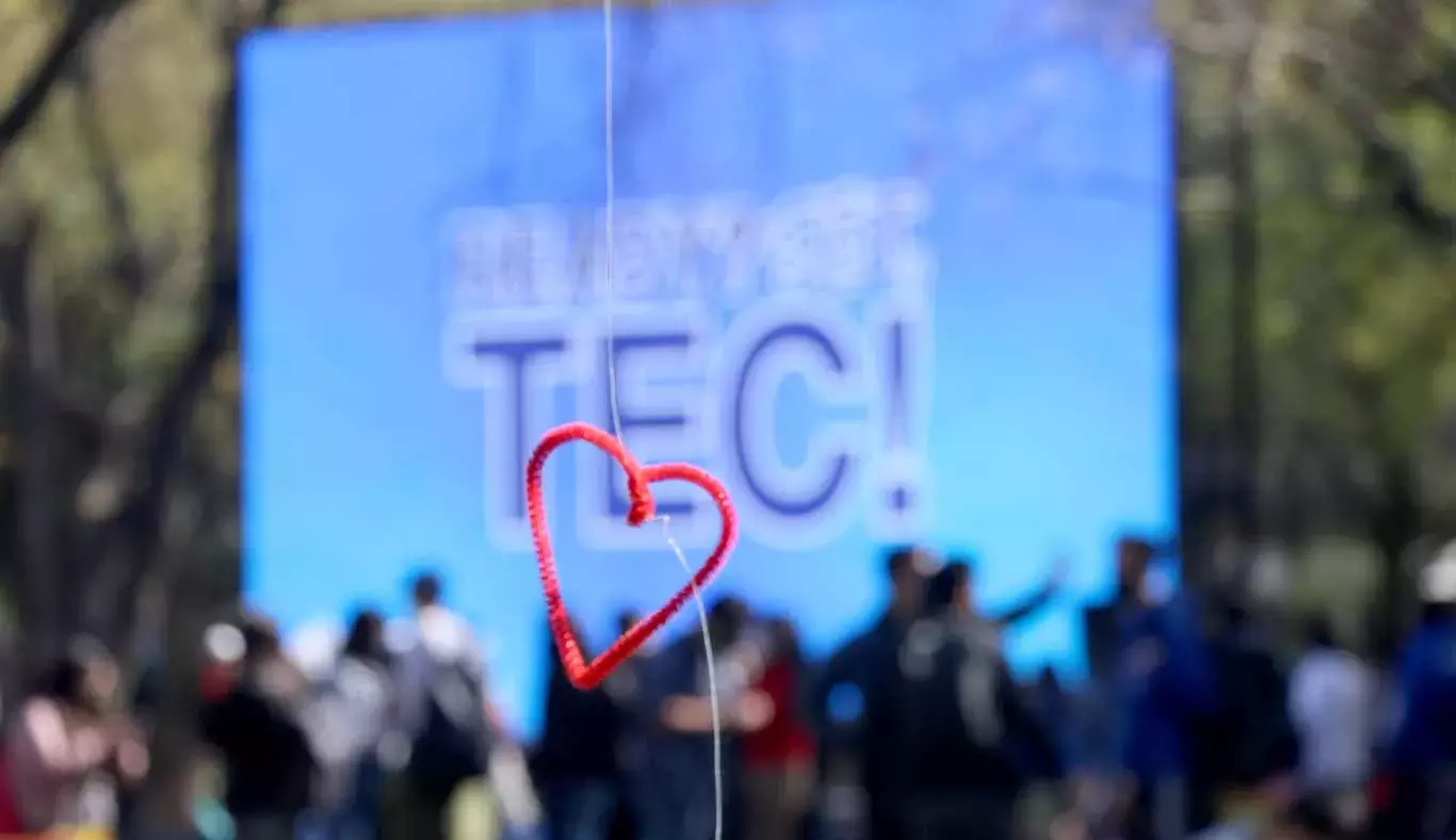 Campus Monterrey se llenó de elementos conmemorativos del Día de San Valentín