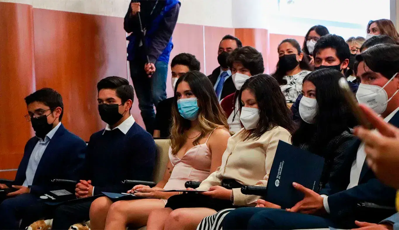 Estudiantes de PrepaTec Toluca galardonados en Ceremonia de Excelencia Académica