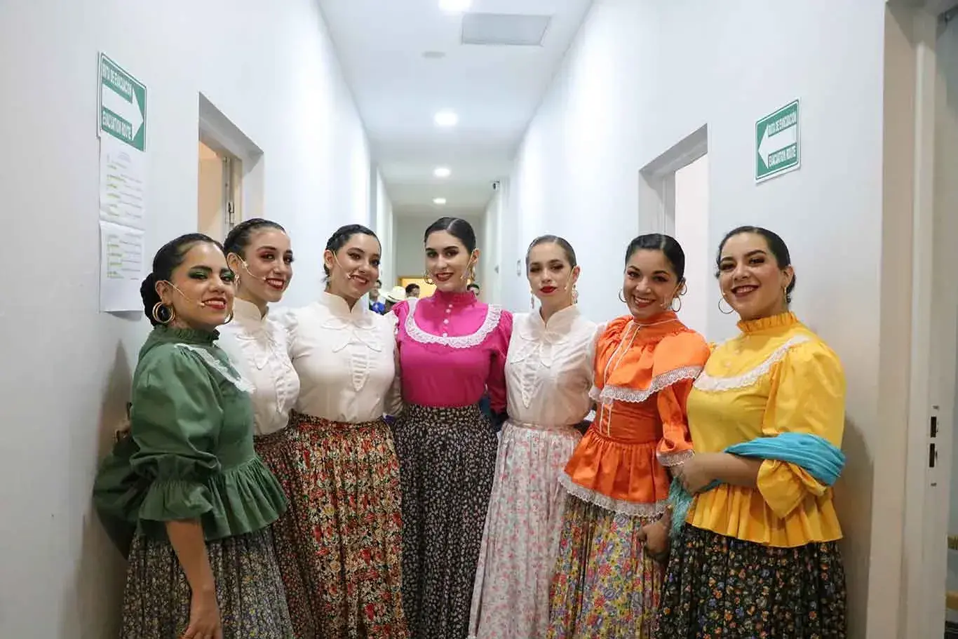 Baile folclórico de Jalisco en el espectáculo de Estampas de México del Tec Guadalajara.