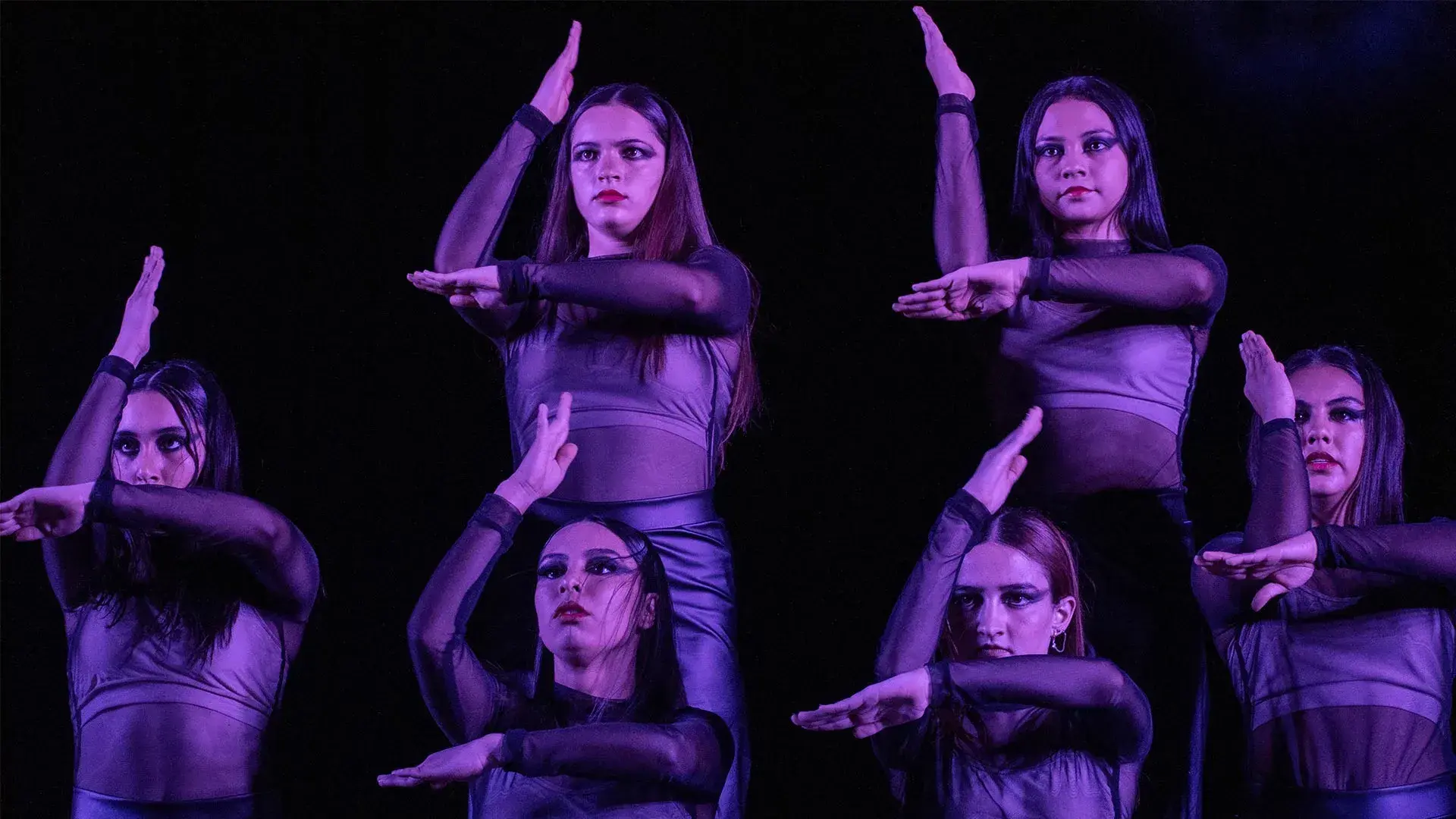 Coreografía negro Hotel 66