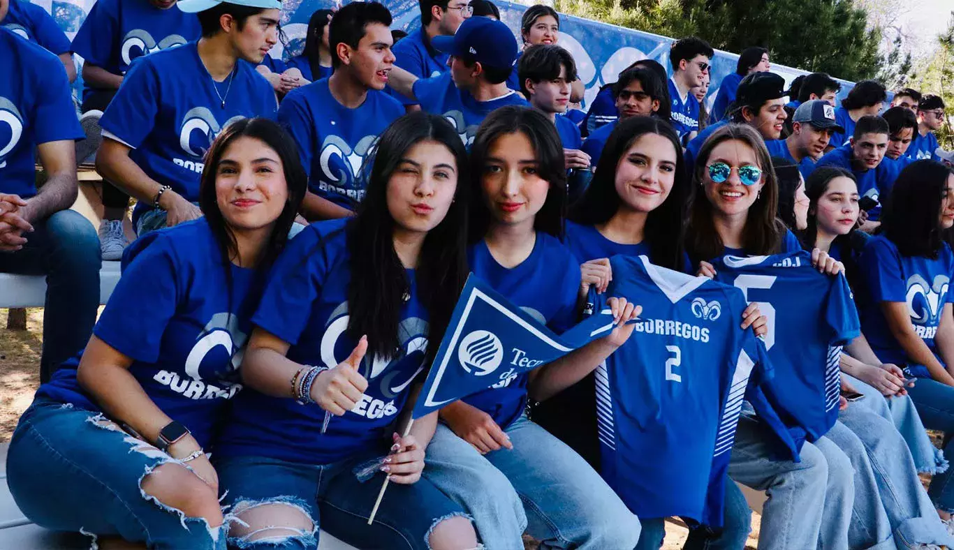 Alumnos del Tec de Monterrey campus Juárez 