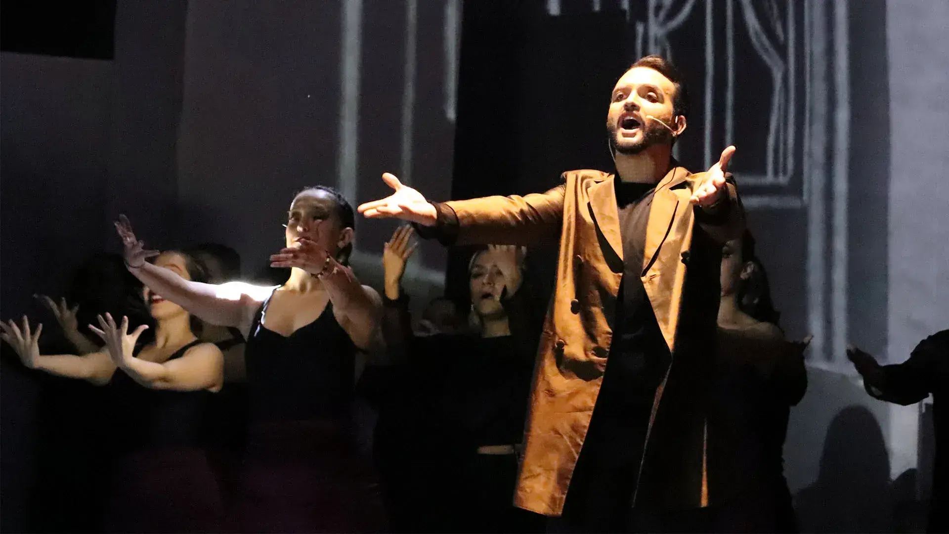 cantante solista hombre en dreamlike