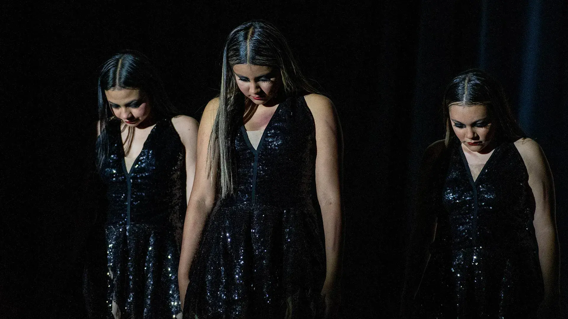 Tres bailarinas Hotel 66
