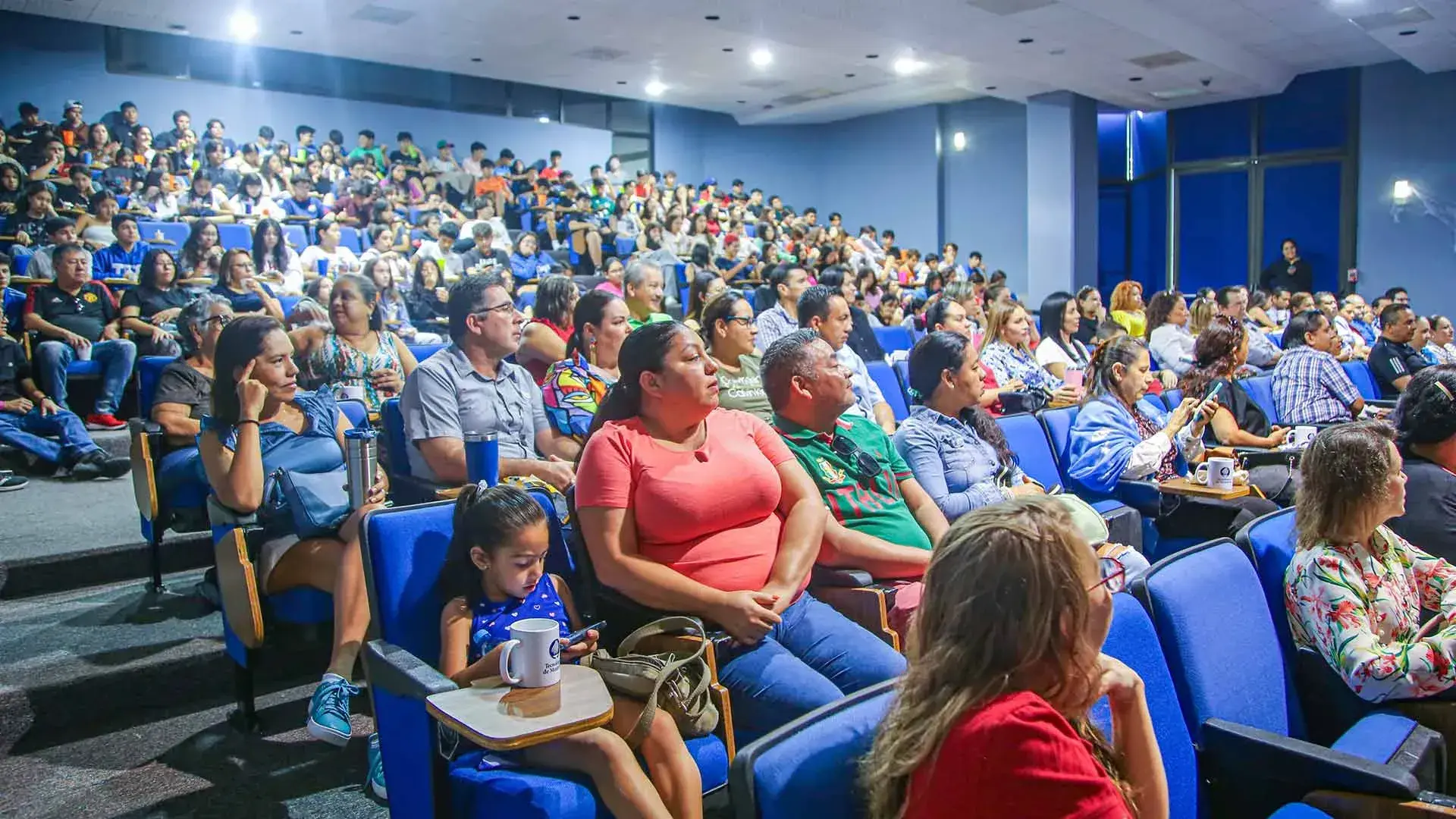 jóvenes viven fin de semana en PrepaTec