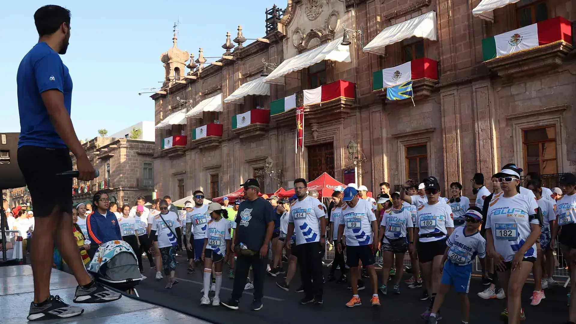 Corredores calentando