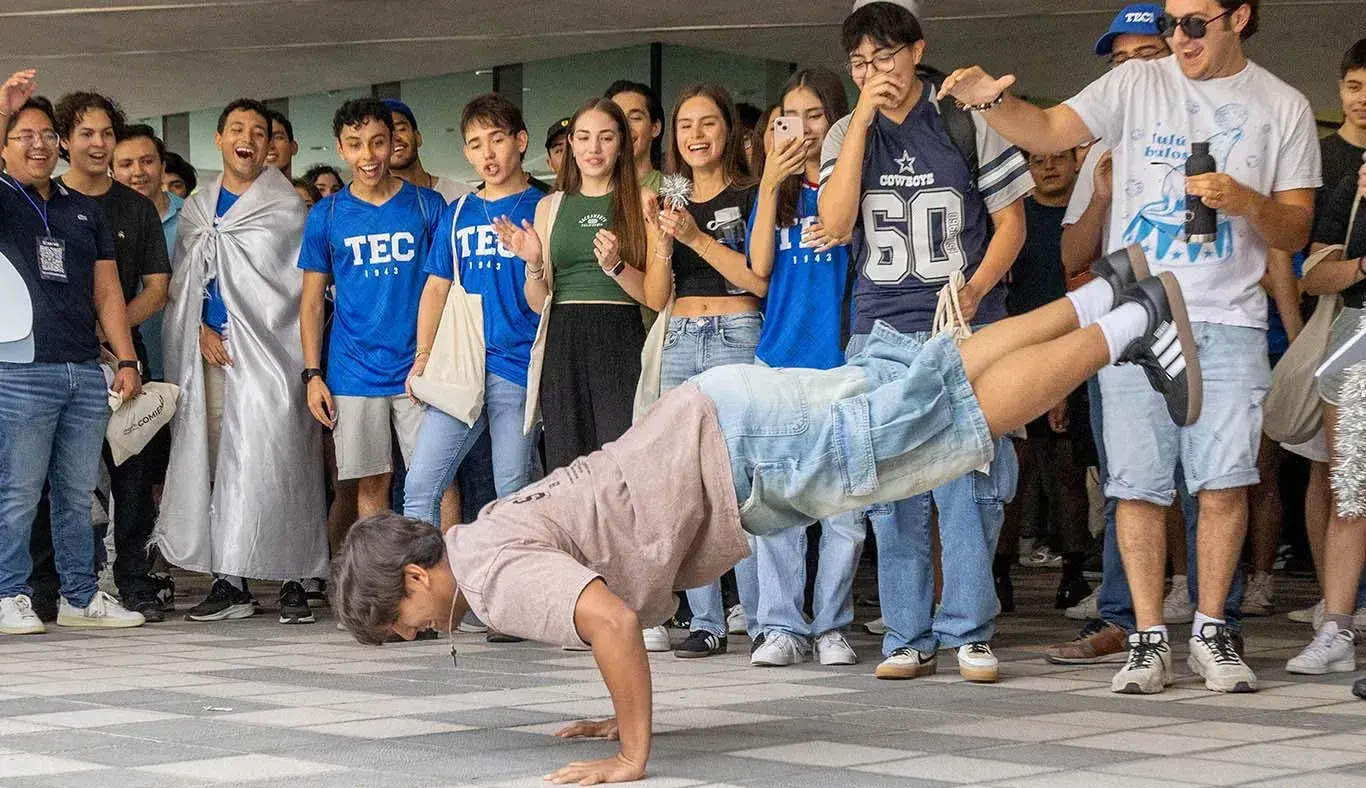 HiTec Bienvenida Tec de Monterrey