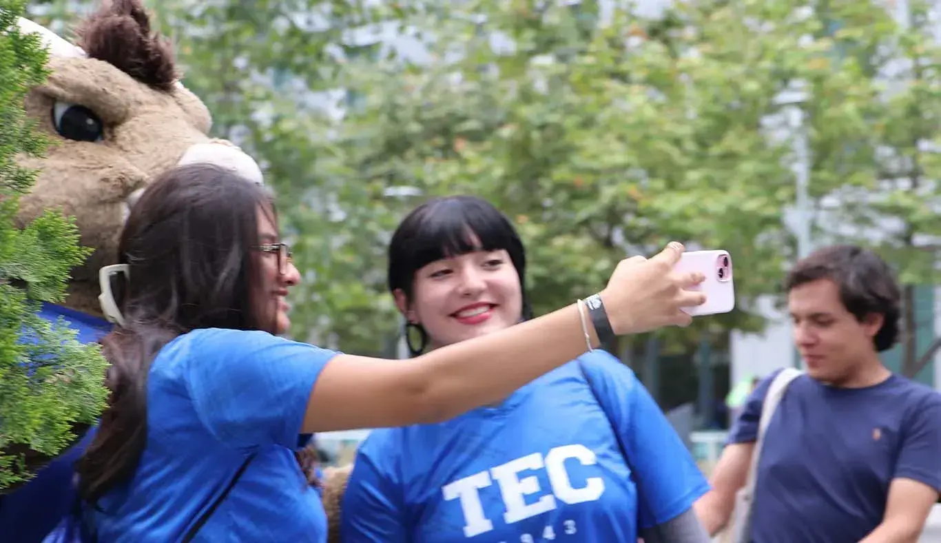 HiTec Bienvenida Tec de Monterrey