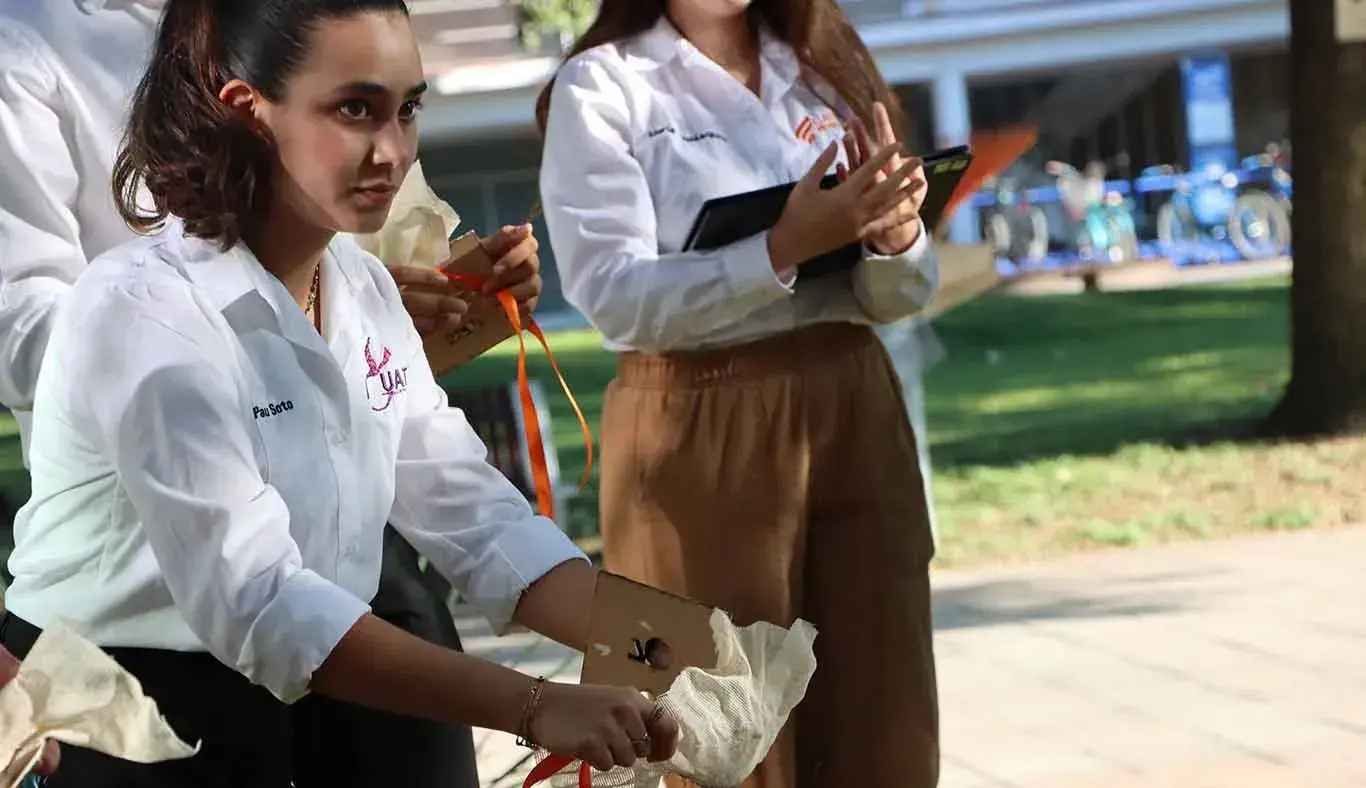 Ceremonia del Árbol de la Fraternidad en el 70 Aniversario