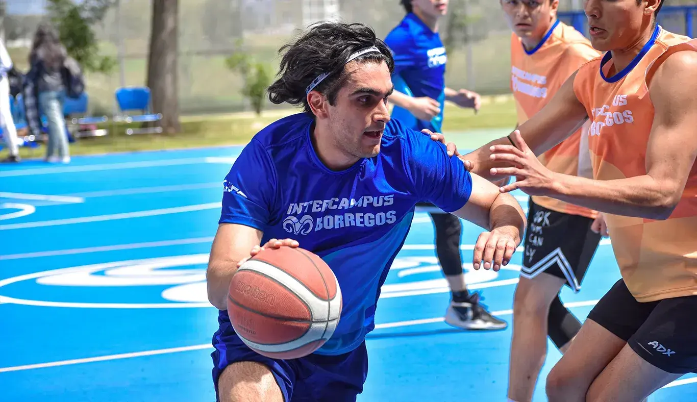 Integrante del equipo de campus Santa Fe durante el encuentro con Toluca.