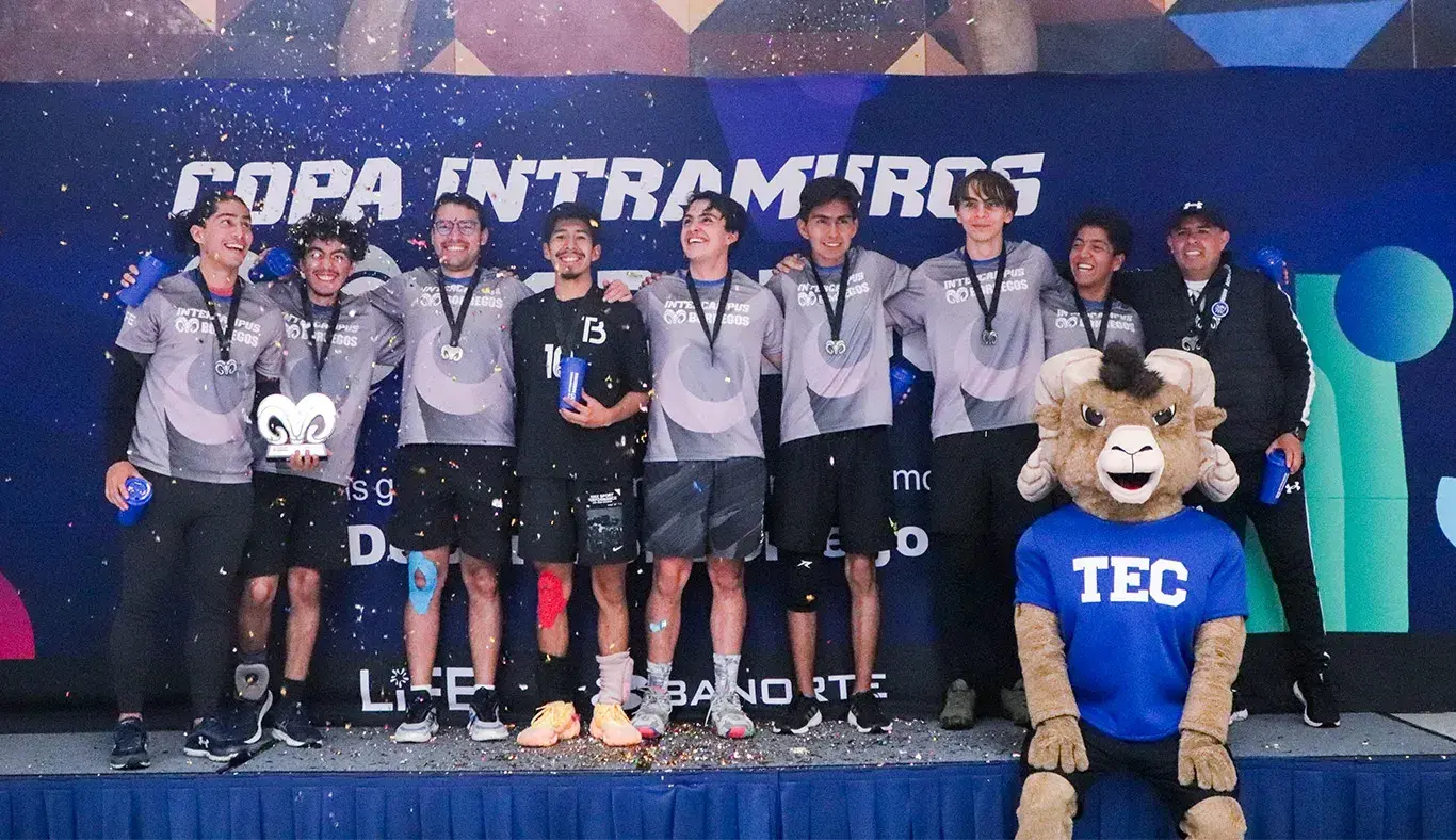 Tec campus Ciudad de México durante la premiación del 1er lugar volley