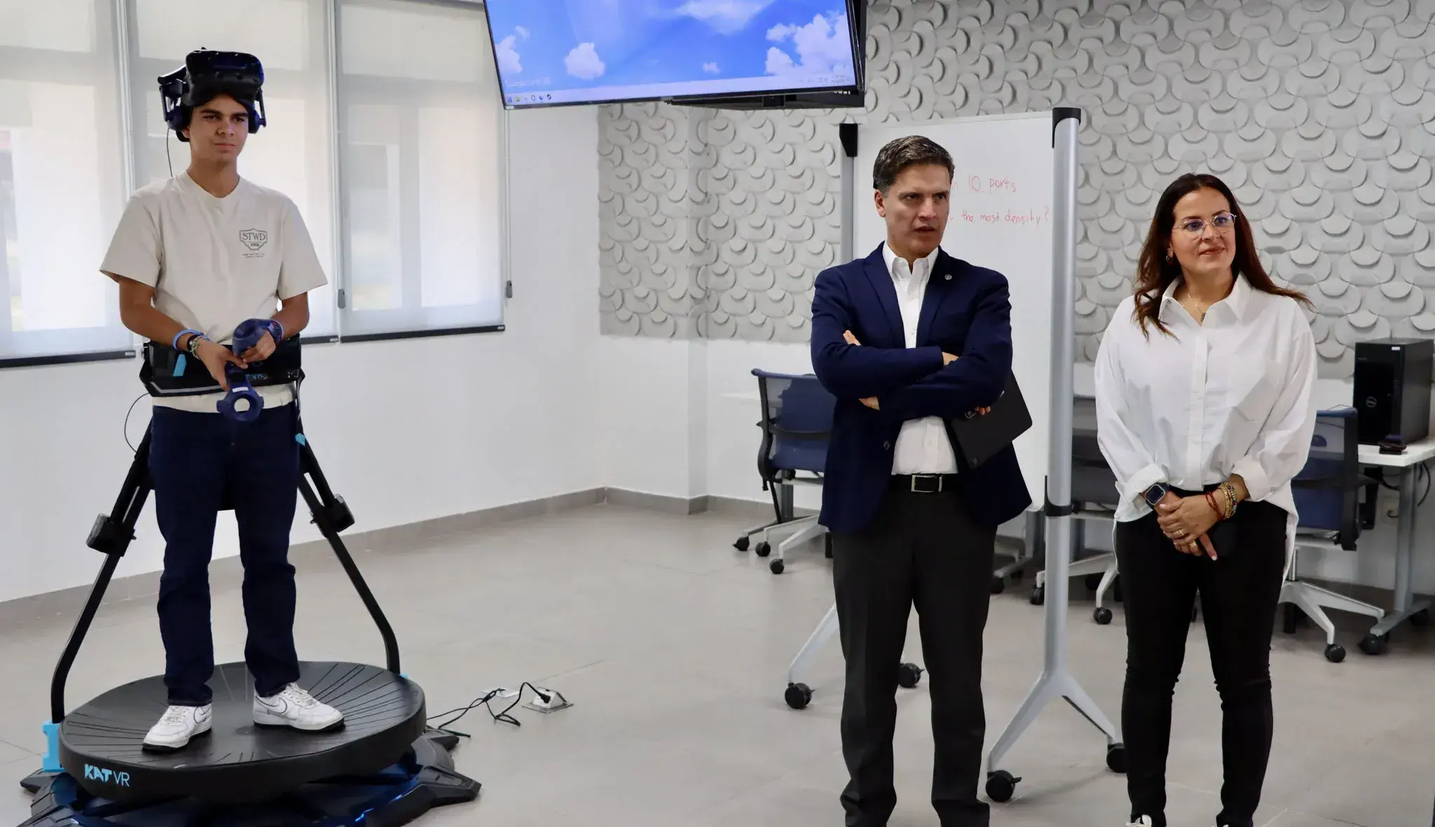 Inauguración laboratorios de negocios en el Tec campus Querétaro