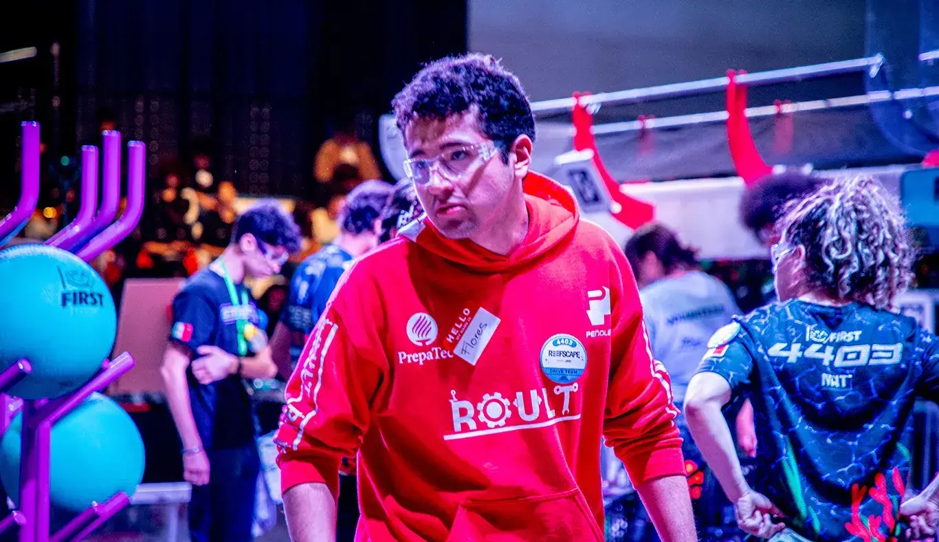 La concentración de los jugadores humanos en FIRST Regional Laguna 2025
