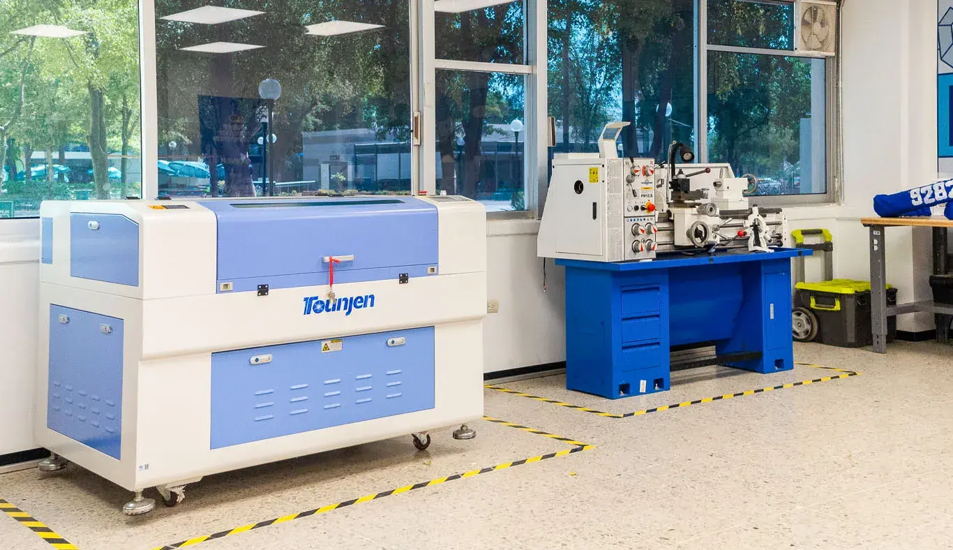 nuevo laboratorio robotica sinavolt