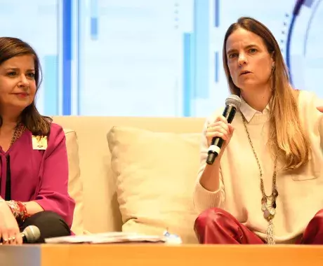Mónica Flores y María Teresa Arnal en INCmty, festival de emprendimiento del Tec de Monterrey
