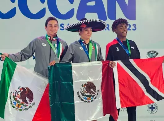 Mexicano medalla de plata en natación