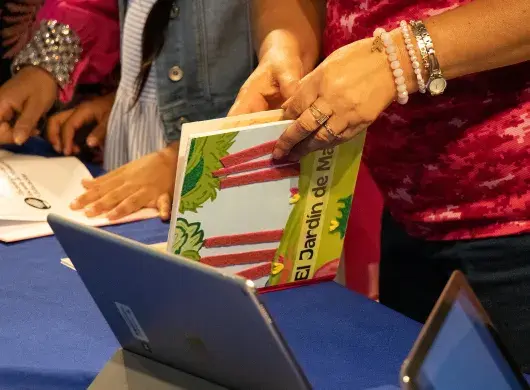 Alumnos Tec escribieron e ilustraron 7 cuentos para informar a niños sobre el cáncer de mama