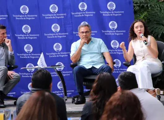 La Escuela de Negocios del campus Cuernavaca reunió a egresados para hacer networking y conocer lo que hacen las empresas para enfrentar desafíos globales de la mano de expertos de la industria.