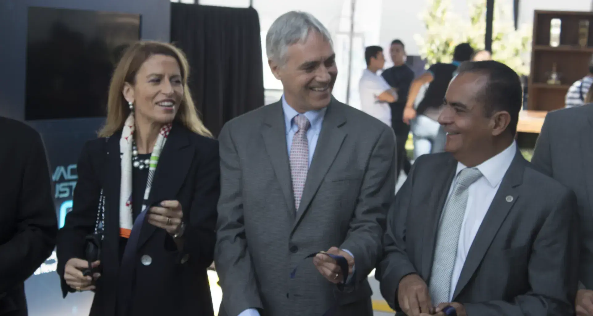 Corte de Listón del Foro