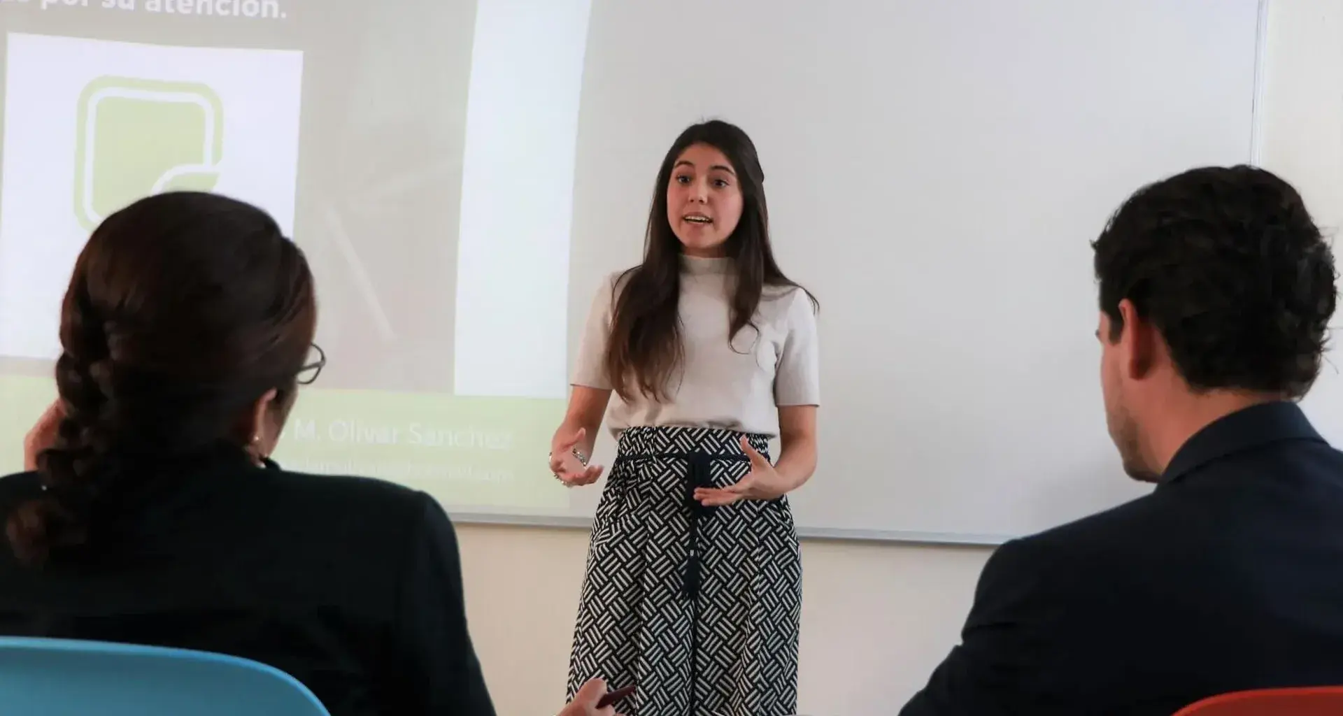 Presentan ideas de negocio que ayuden al país alumnos del Tec para Olimpiada COPARMEX