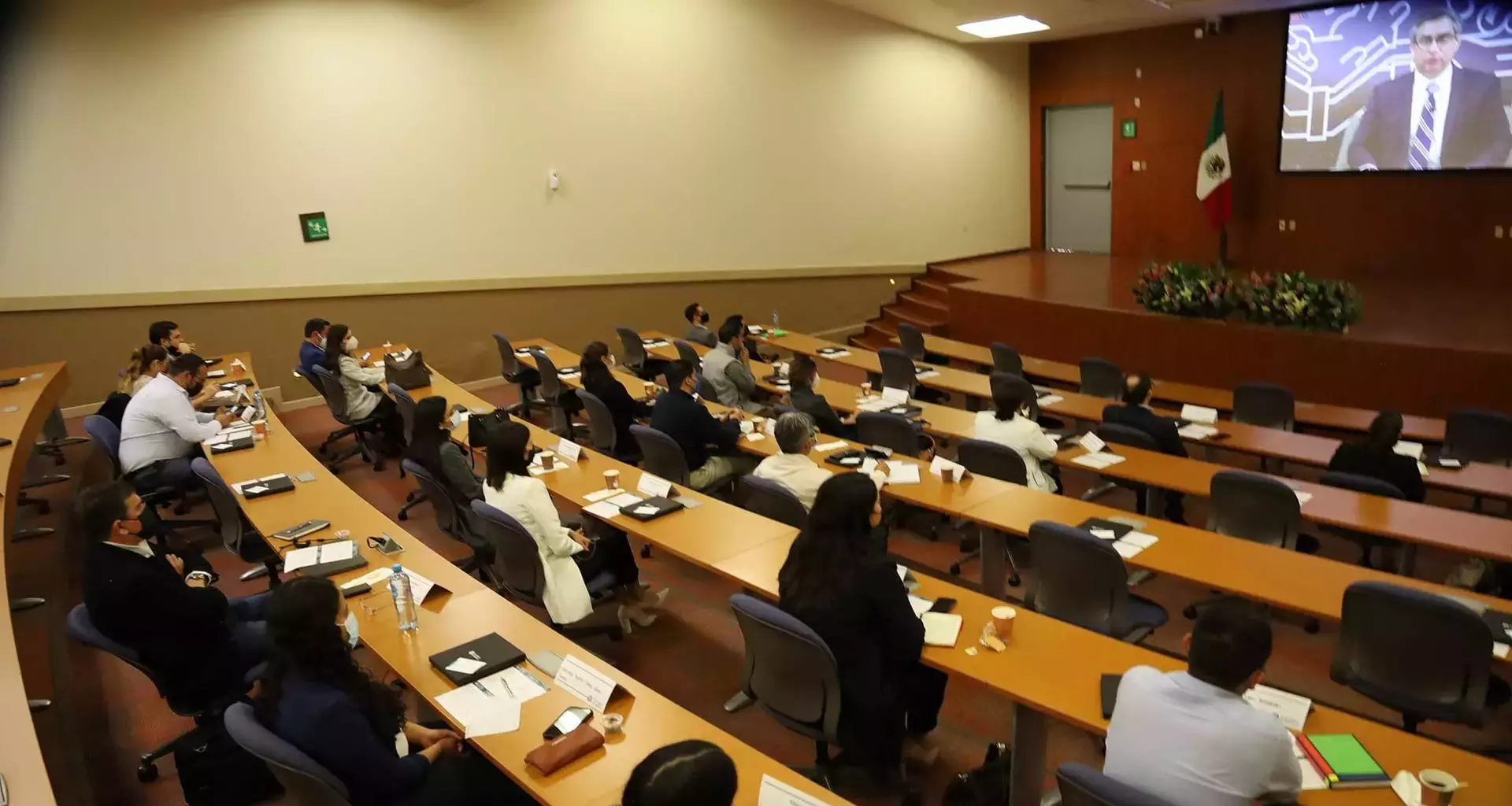 Tec Guadalajara organiza seminario de gestión municipal para funcionarios públicos.