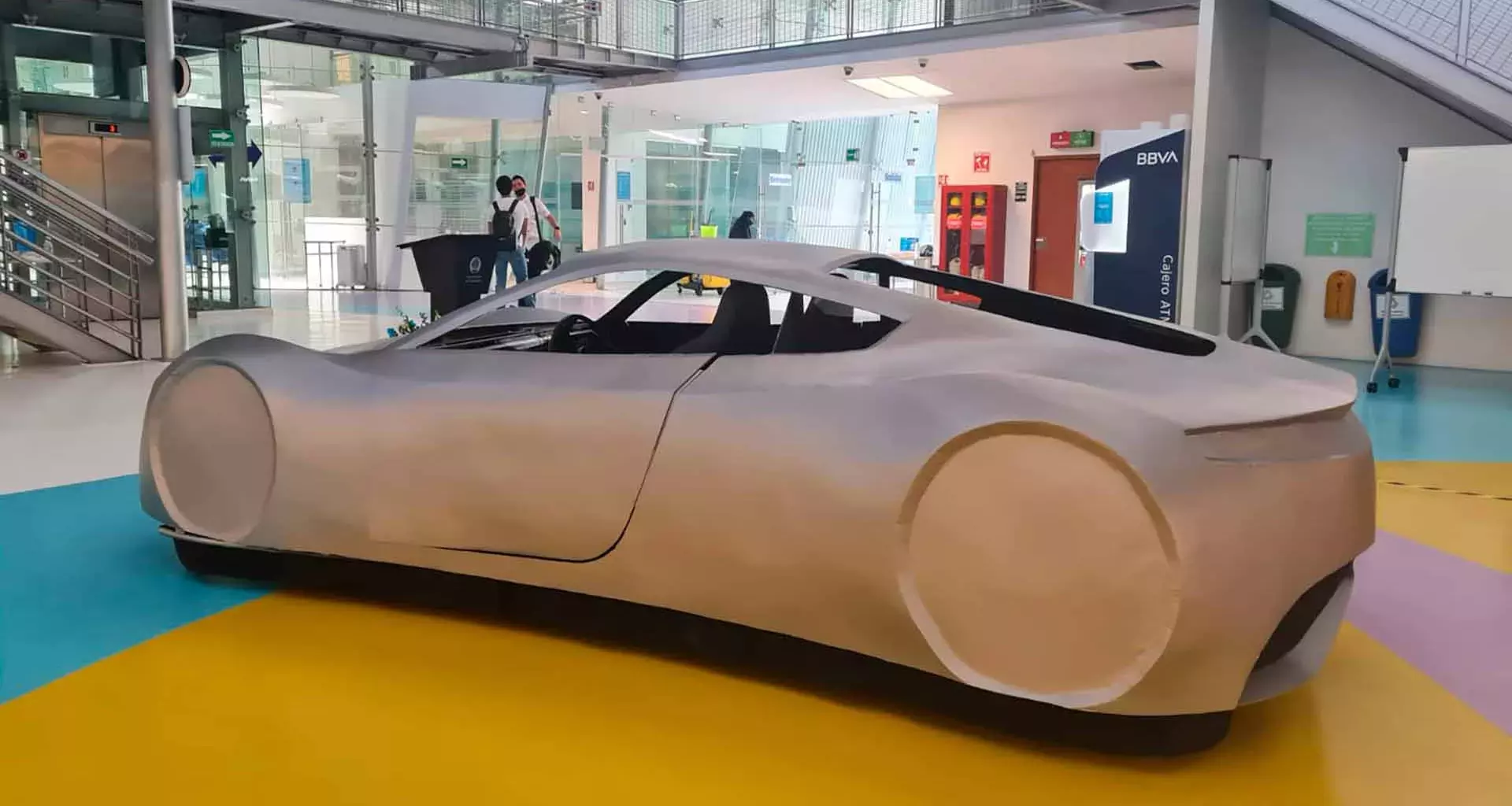 Mexicans create electric car with cutting-edge technology