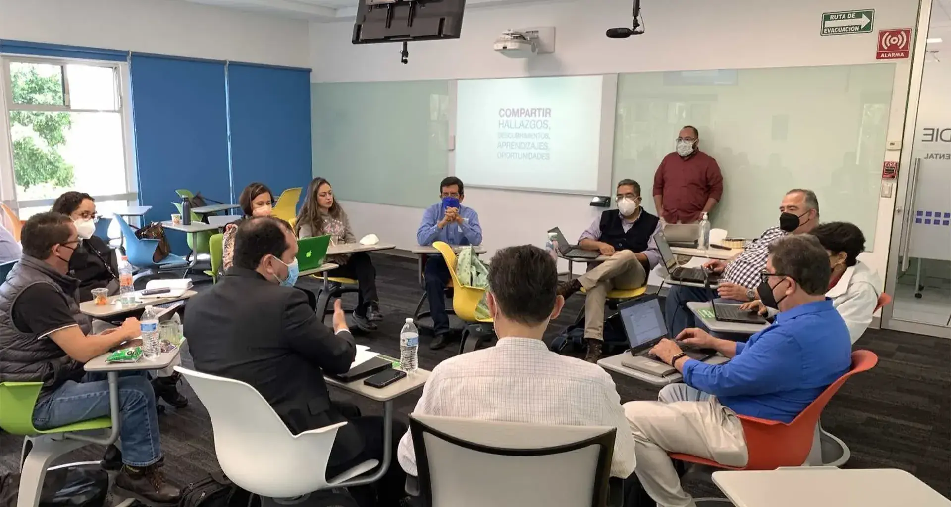 Docentes afrontan reto Siemens Energy donde resolvieron retos de administración de proyectos y colaboración efectiva.