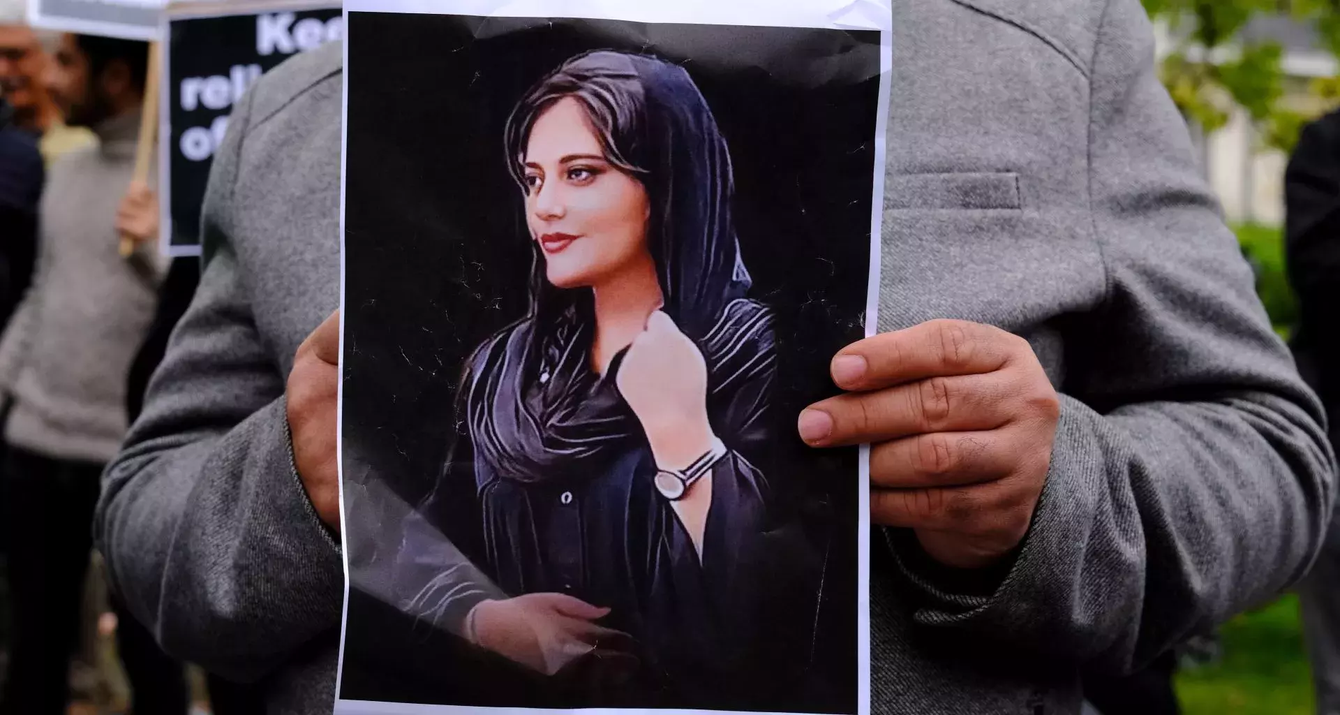 Protestas de mujeres en Irán por muerte de Mahsa Amini