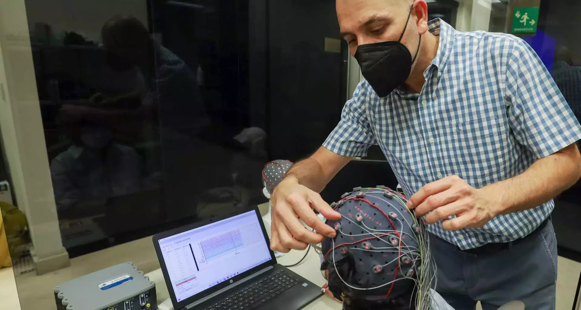 Tec researchers work on neurological decoder that reads brain signals