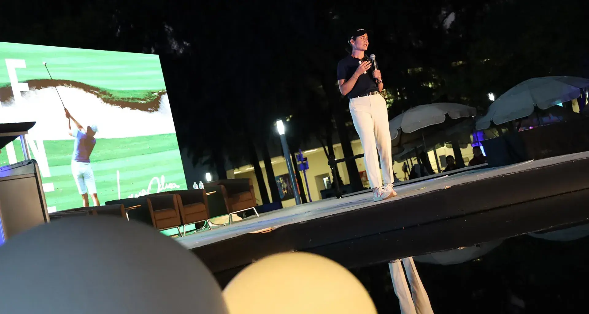 Lorena Ochoa, destacada golfista mexicana, compartió en el Tec Guadalajara consejos para aprender a partir de sus aprendizajes en el deporte.