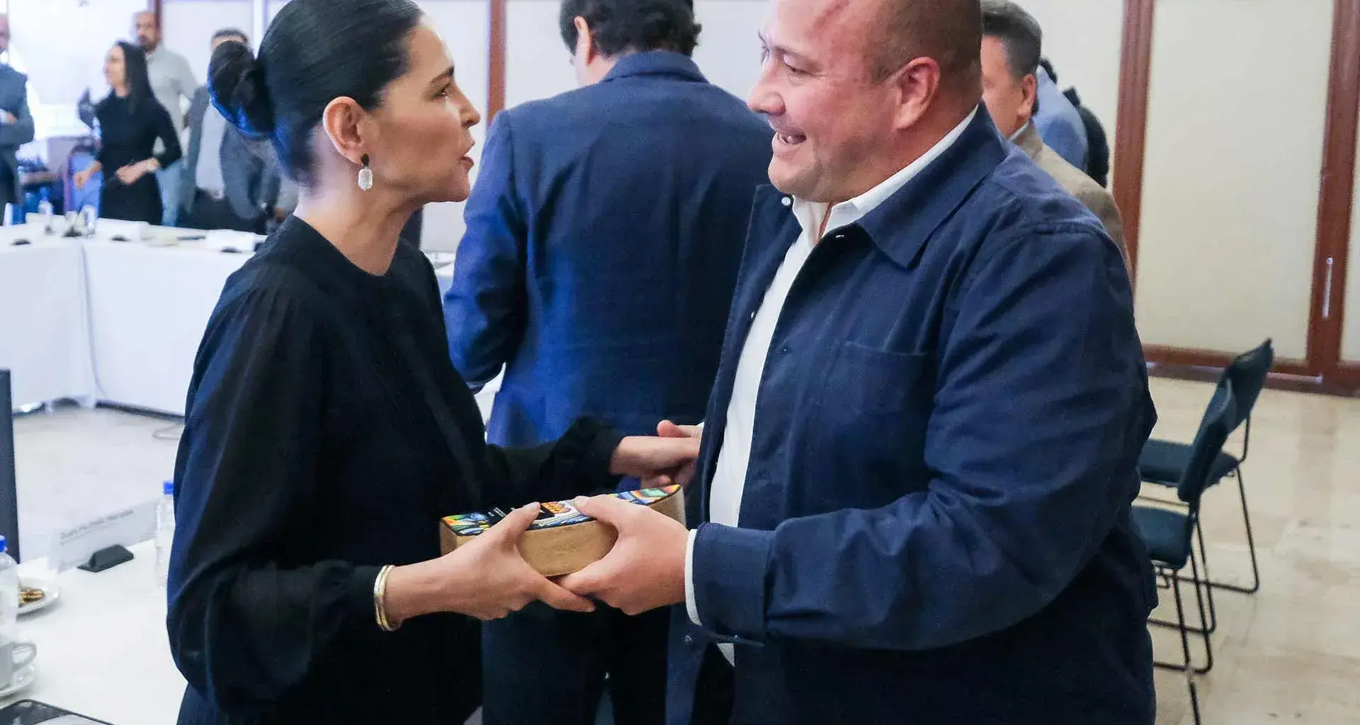 Jalisco reconoce a participantes de mesa de salud y de reactivación económica. 