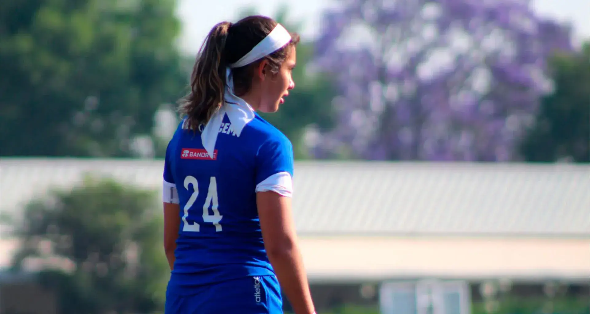 Capitana equipo soccer femenil, Tec CEM 2023