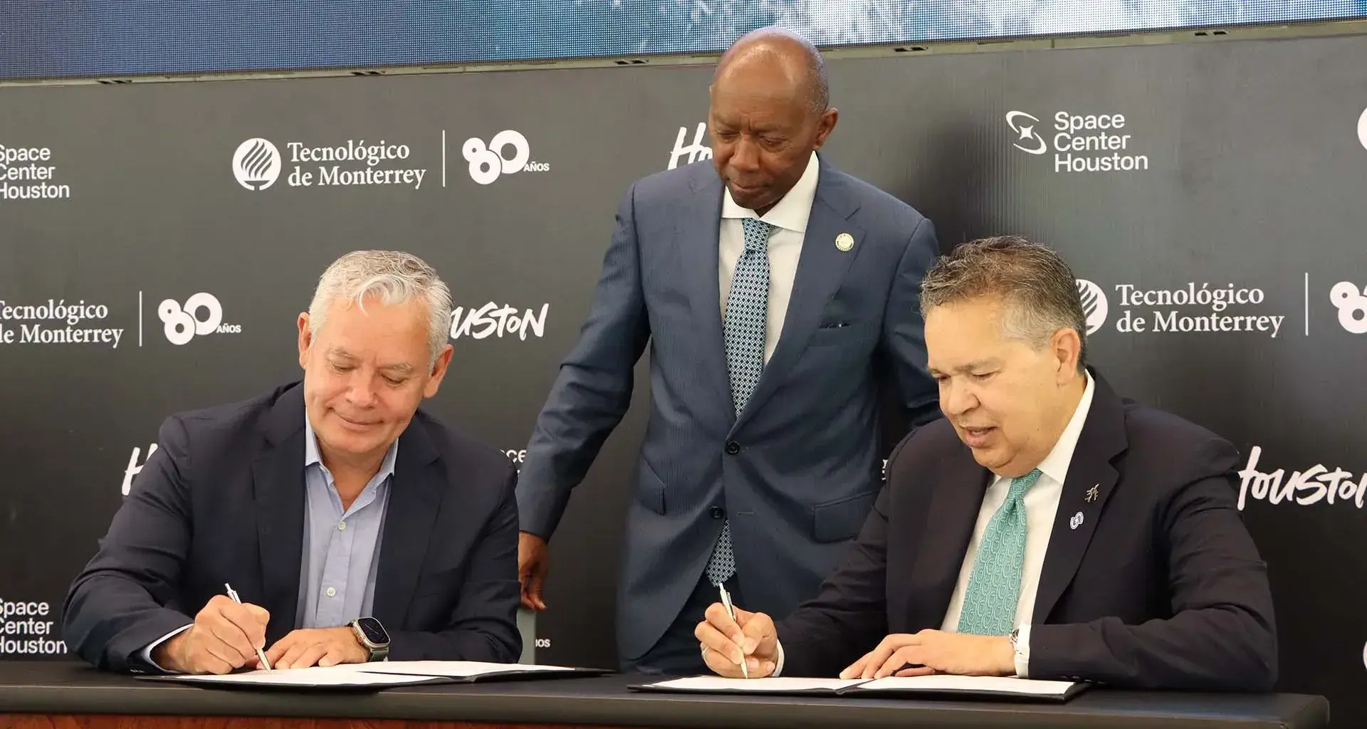 ¡A las estrellas! Pactan colaboración Tec y Space Center Houston
