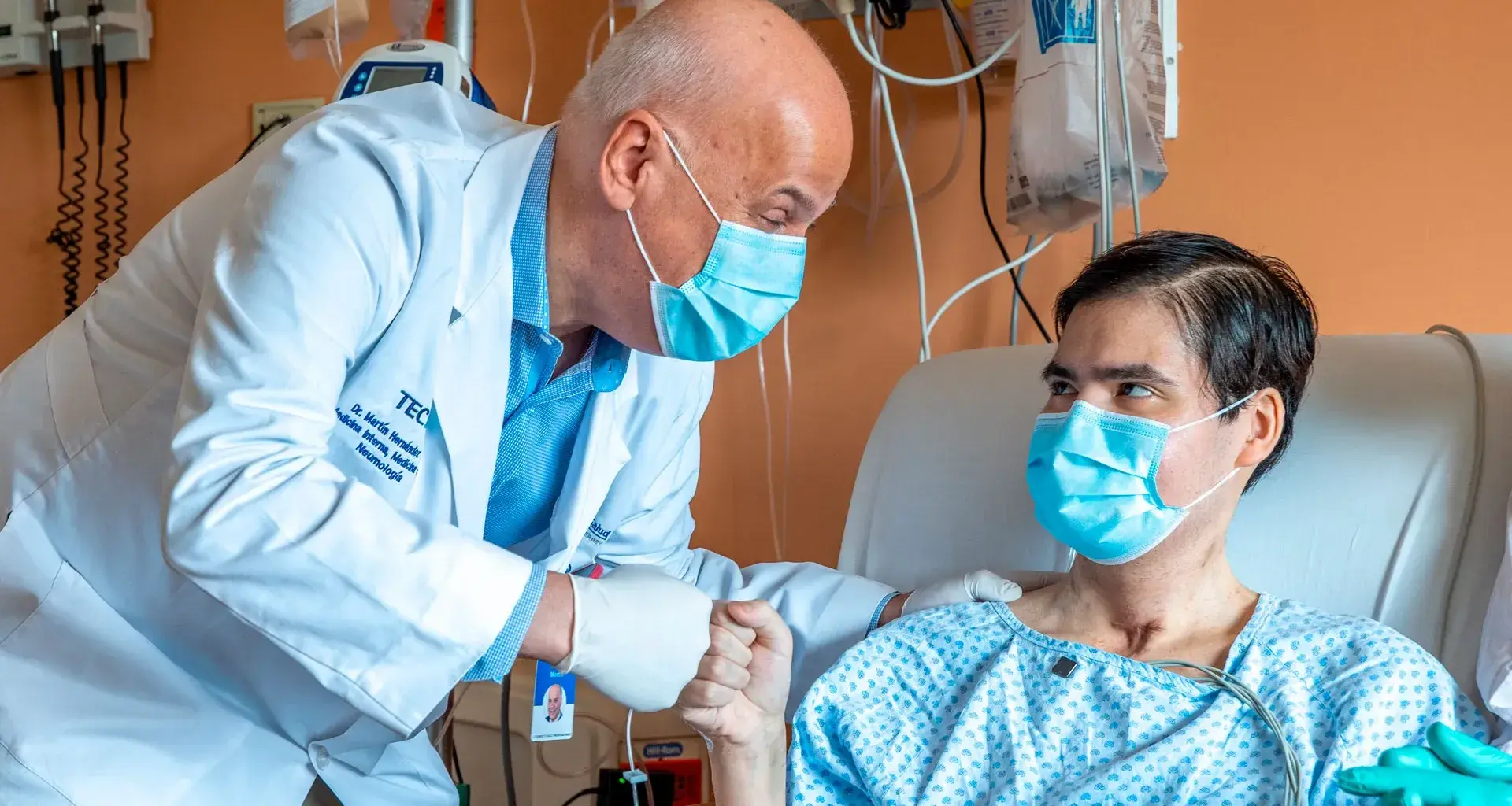TecSalud successfully performs double lung transplant