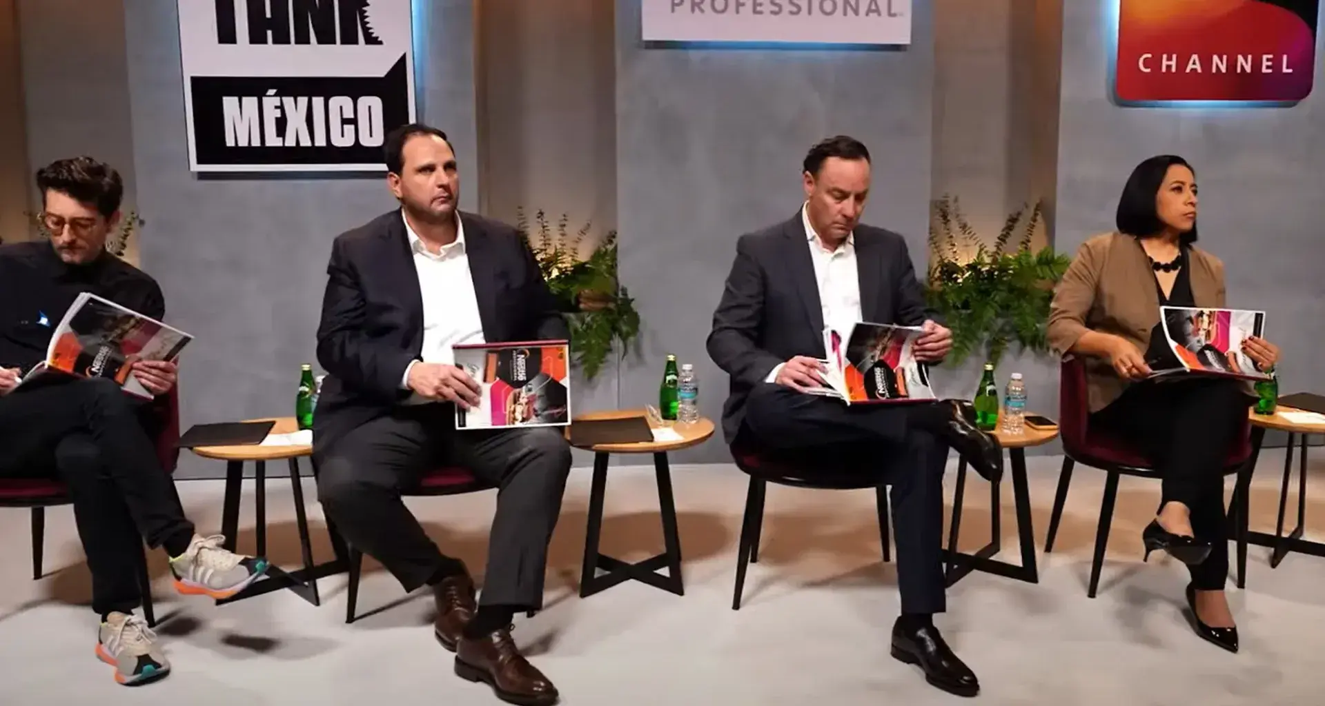 Profesora Tec es jueza en Shark Tank México