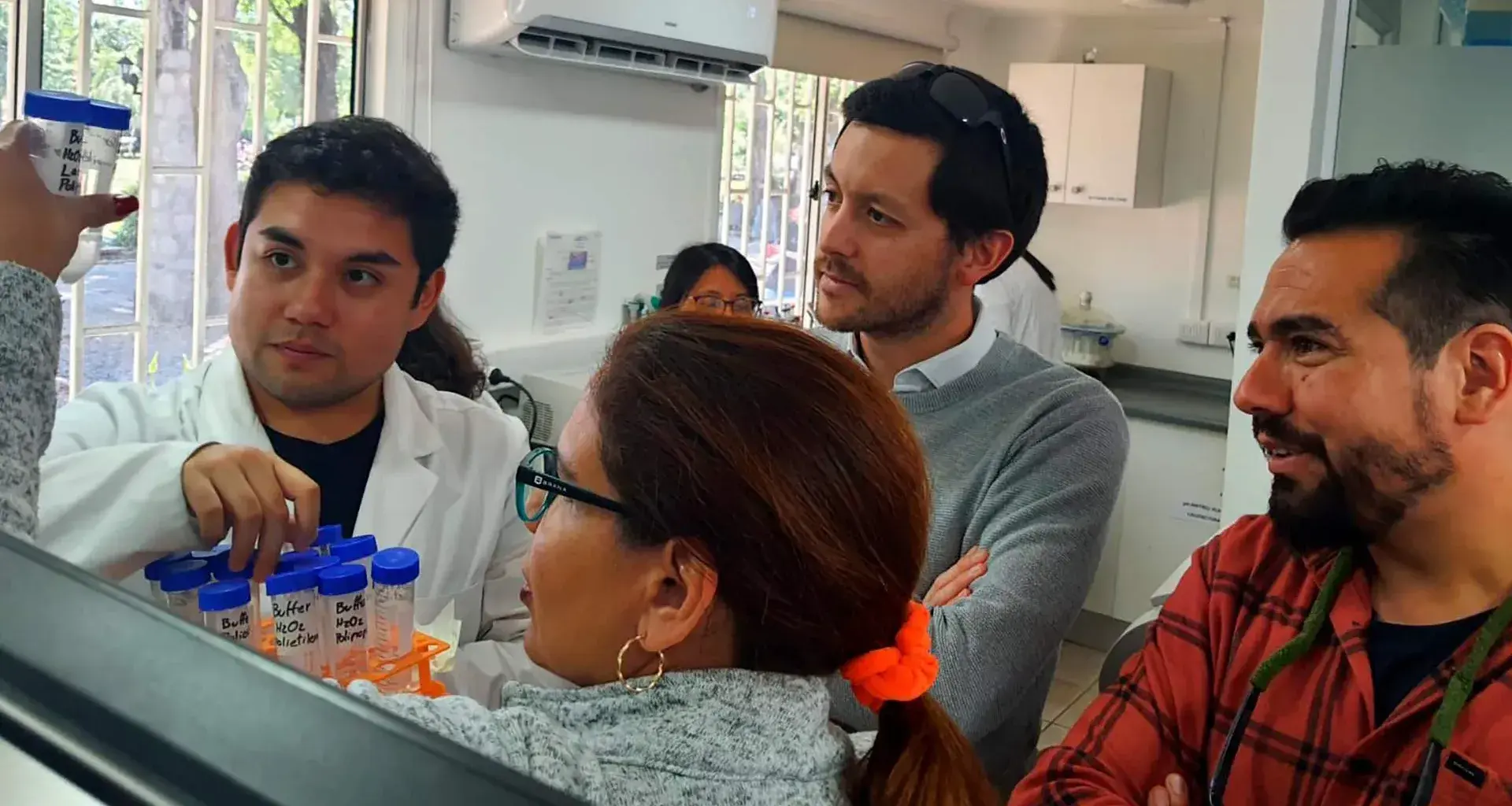Mujeres en la ciencia, profesora Tec reconocida por empresa 3M.