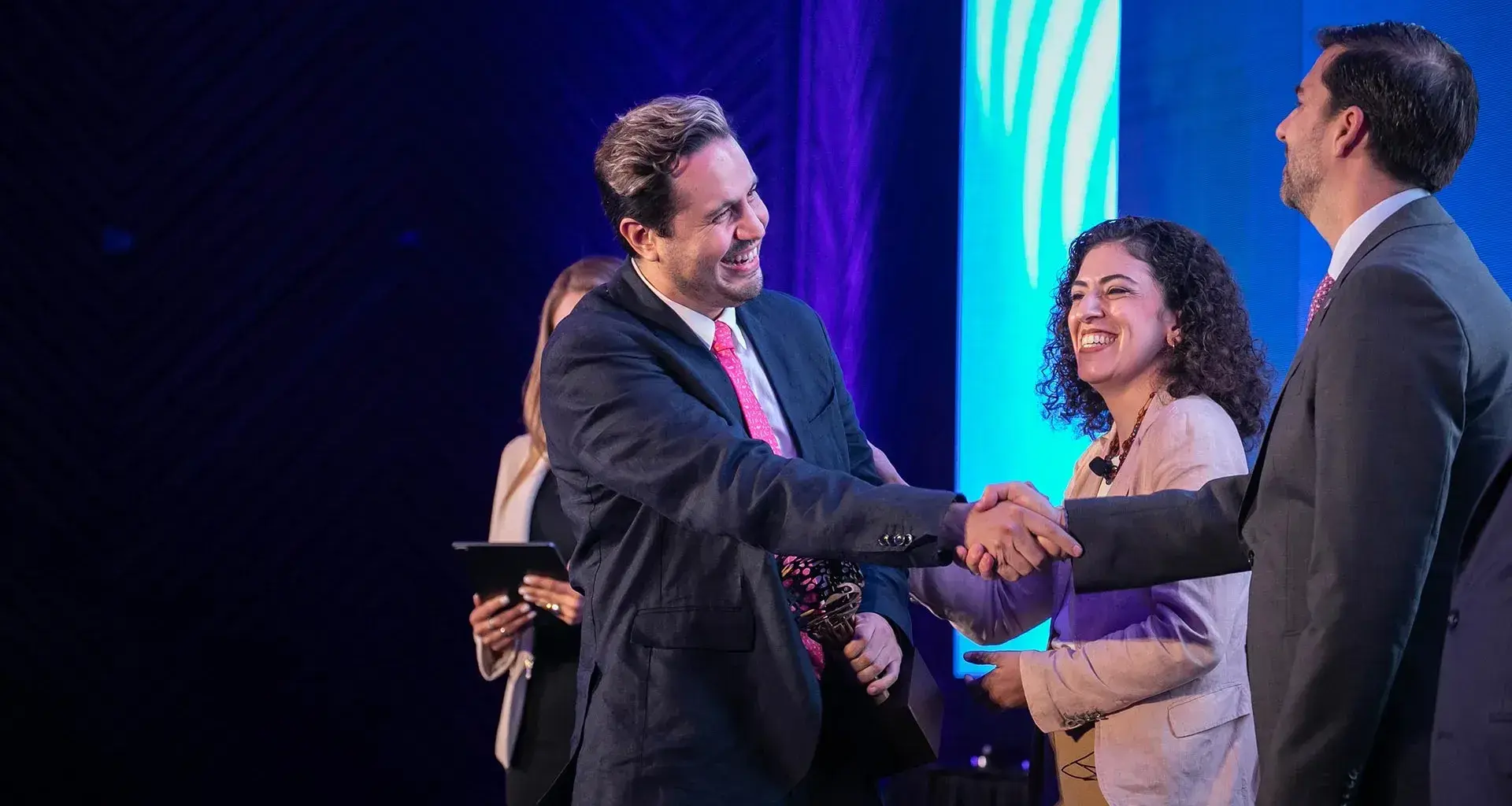 Emilio Clarke Crespo, profesor de la escuela de Ingeniería y Ciencias en campus Querétaro, fue galardonado como Profesor Inspirador a nivel nacional. 