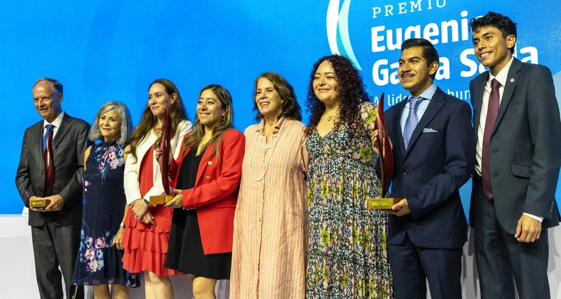 Reconocen labor social con Premio Eugenio Garza Sada 2024