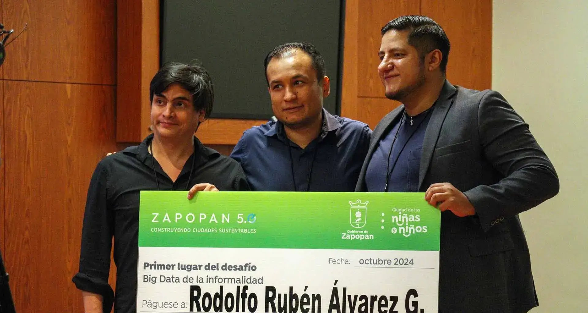 Ganadores del reto Zapopan de emprendimiento social en el que destacaron 2 proyectos del Tec Guadalajara.