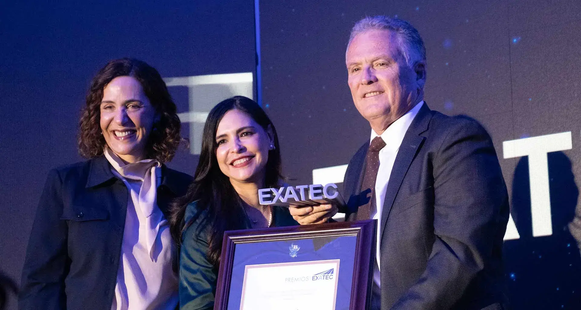 Premio Mérito EXATEC para Alfonso Pompa en el Tec Guadalajara. 