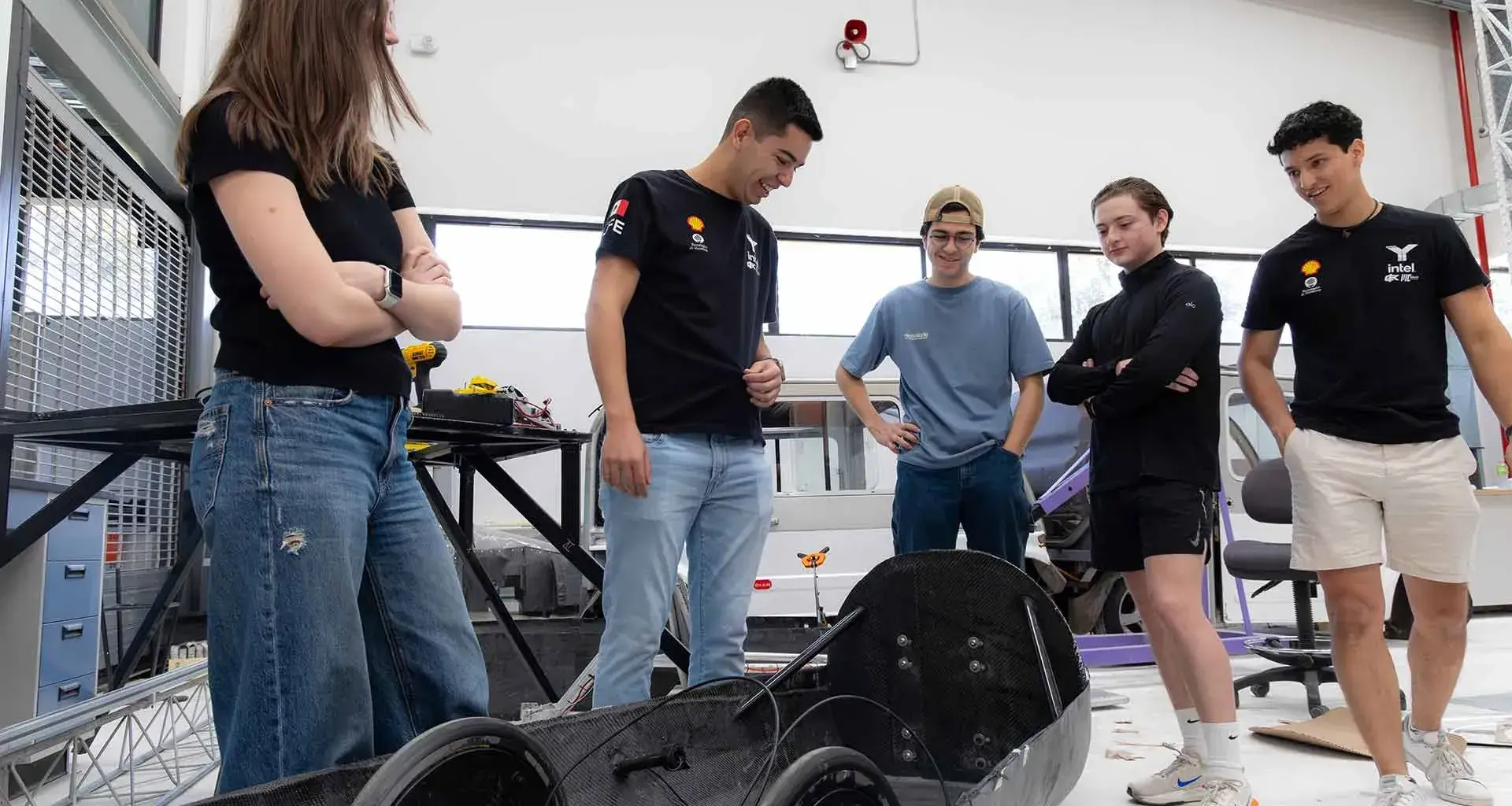 Autos eléctricos creados en Tec Guadalajara para competir en Shell Eco-Marathon.