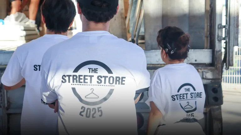 Street Store lleva apoyo a personas en situación vulnerable (fotos)