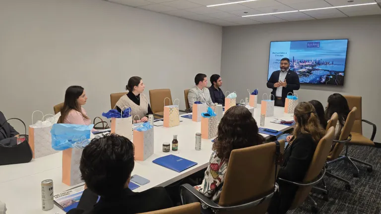Representan estudiantes del Tec a empresas mexicanas en EEUU